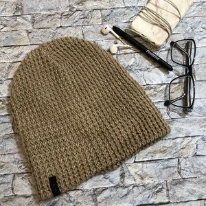 NWOT Cotton On Hopper Beanie OSFA